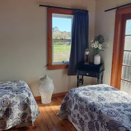 The Blackhouse Cottage Hokitika Exterior photo