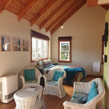 The Blackhouse Cottage Hokitika Exterior photo